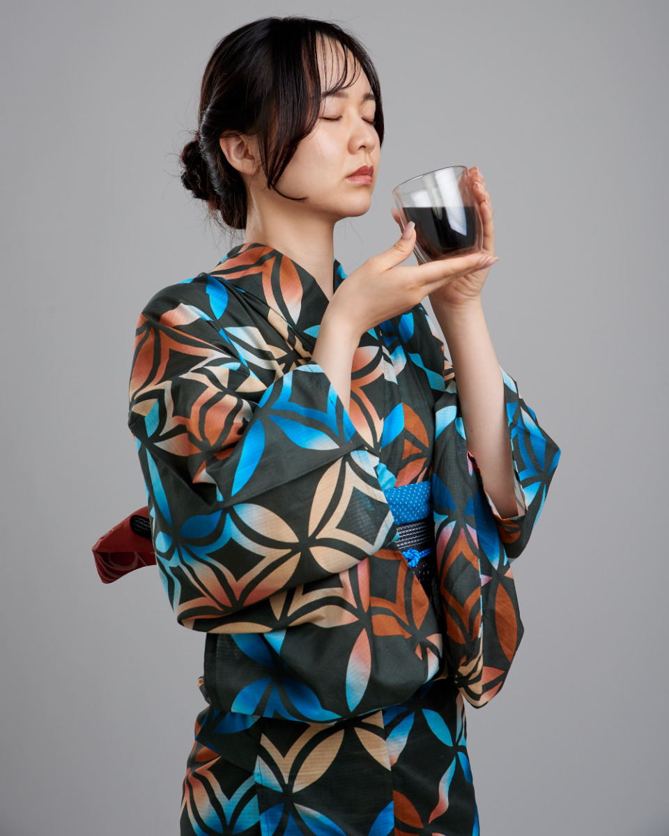 01.【11/28 21時受付開始 20名様限定！喜界島の塩🎁年内分12/1まで受付】12月生産分より塩がリニューアル！デトックスおかん汁 30日分 販売数45000個突破！